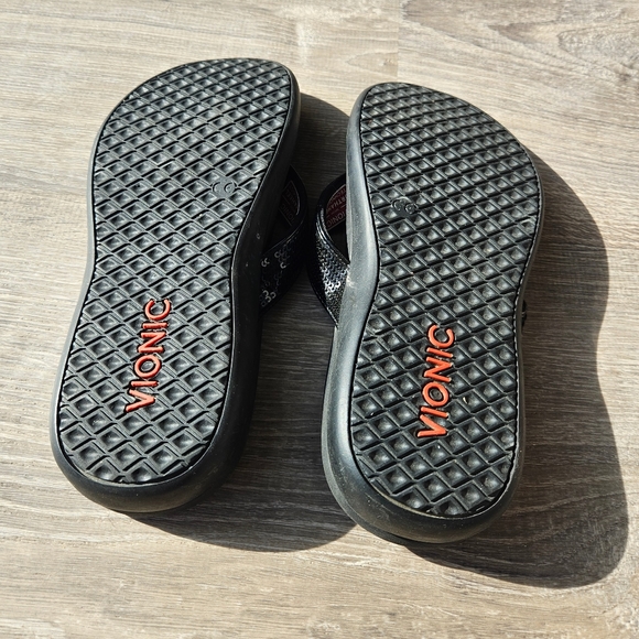 Vionic Tide Sandals, Size 6, Black Sequin - Picture 5 of 6